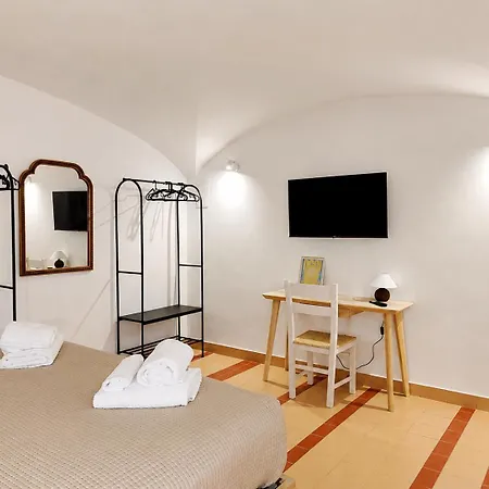 Levante Apartment